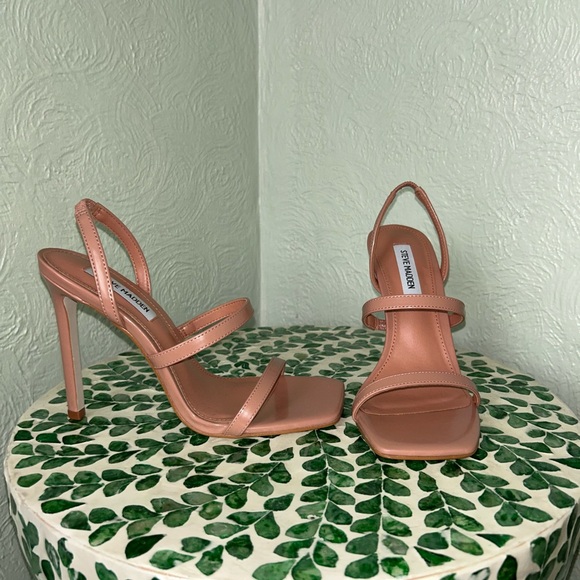 Steve Madden nude “grade” heels size 7.5, brand new in box - Picture 2 of 6